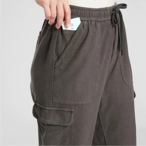 ATHLETA Farallon Cargo Pant Crop Cypress Green Organic Cotton Pull On Sz 6 - Picture 2 of 16